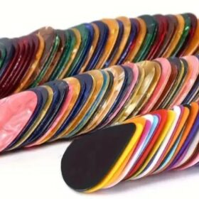 Guitar Pics for Bass, Electric & Acoustic Guitars 2 pieces (random colors) 0.96mm